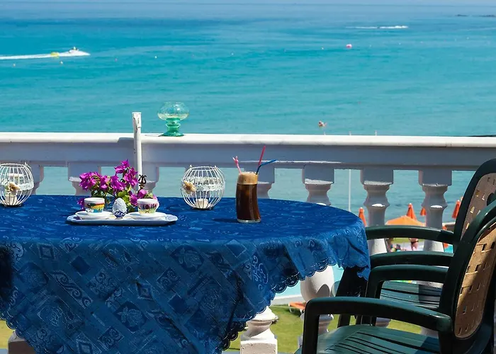 Andretina Sea View Apartments